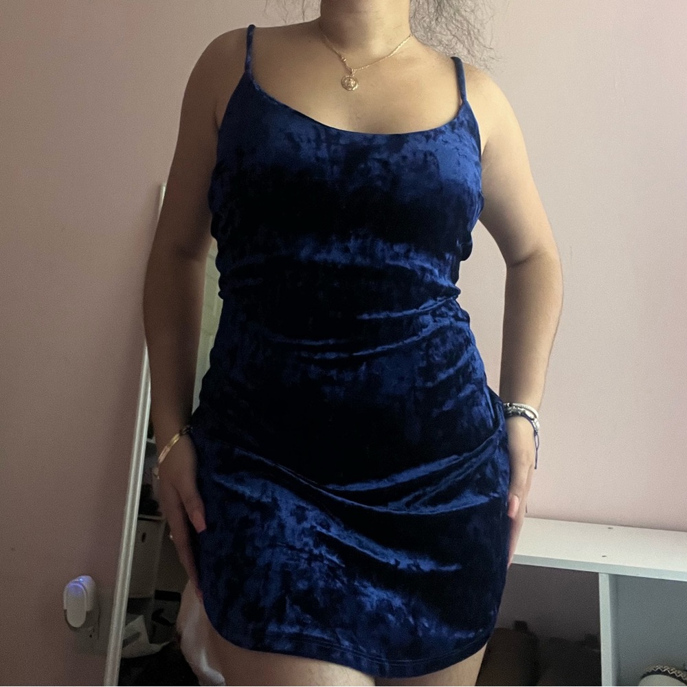 FOREVER 21 Blue Velvet Spaghetti Strap Mini Dress